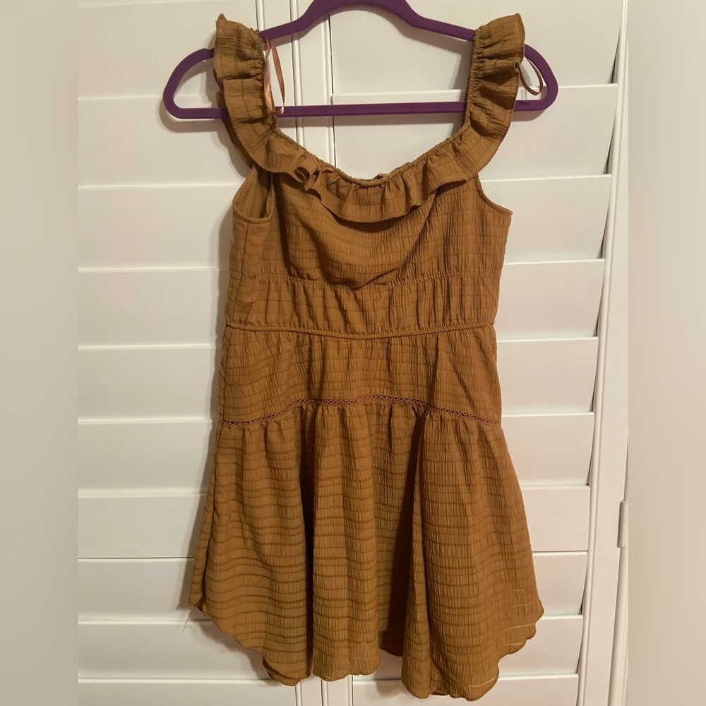 Caramel/light brown beautiful dress only worn once.